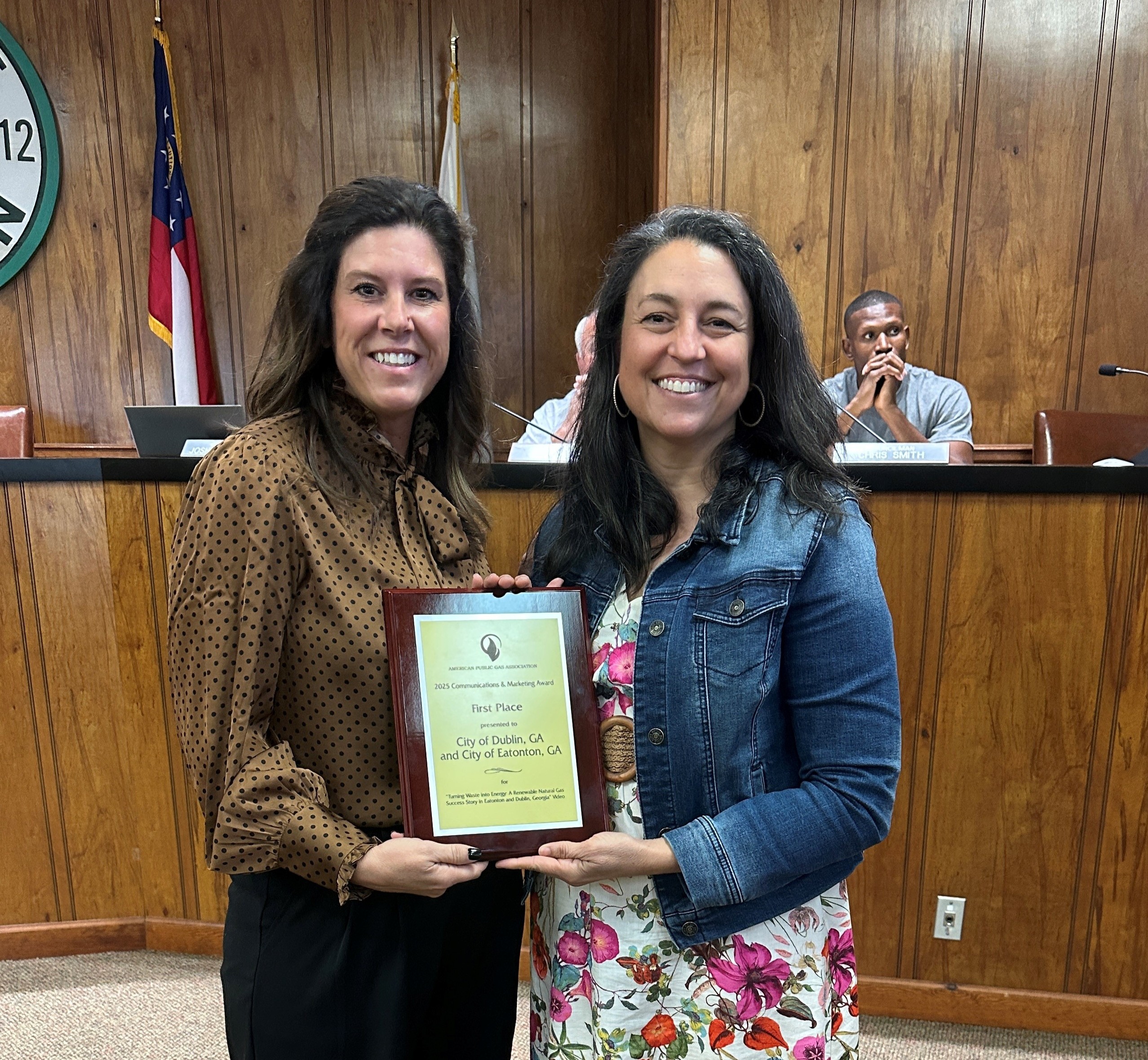 Municipal Gas Authority of Georgia, presenting the award